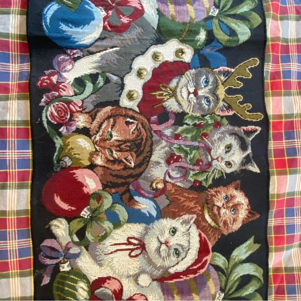 VINTAGE CATS & KITTENS CHRISTMAS Tapestry Whimsical Holiday Cat - Multicolor
